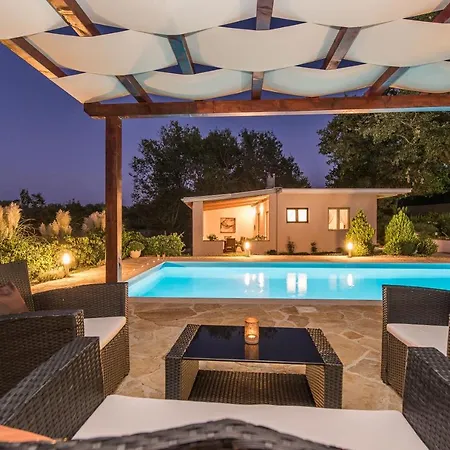 Dominik Holiday home *